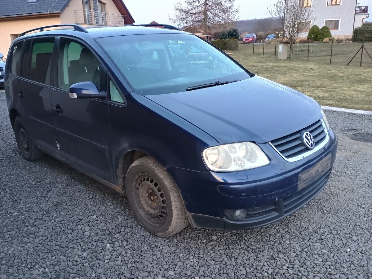 VW Touran 1.9 TDI 77kw BKC automat - 2