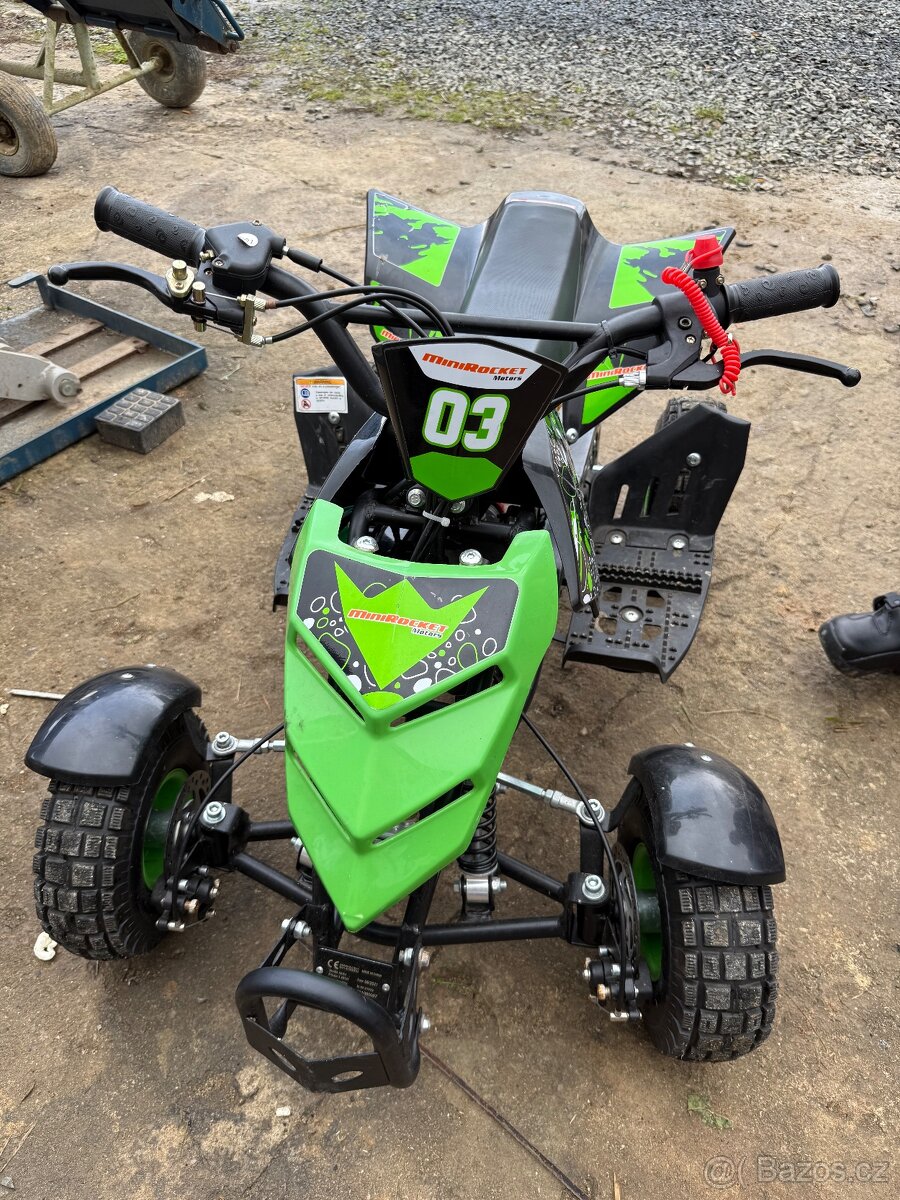 Dětská čtyřkolka