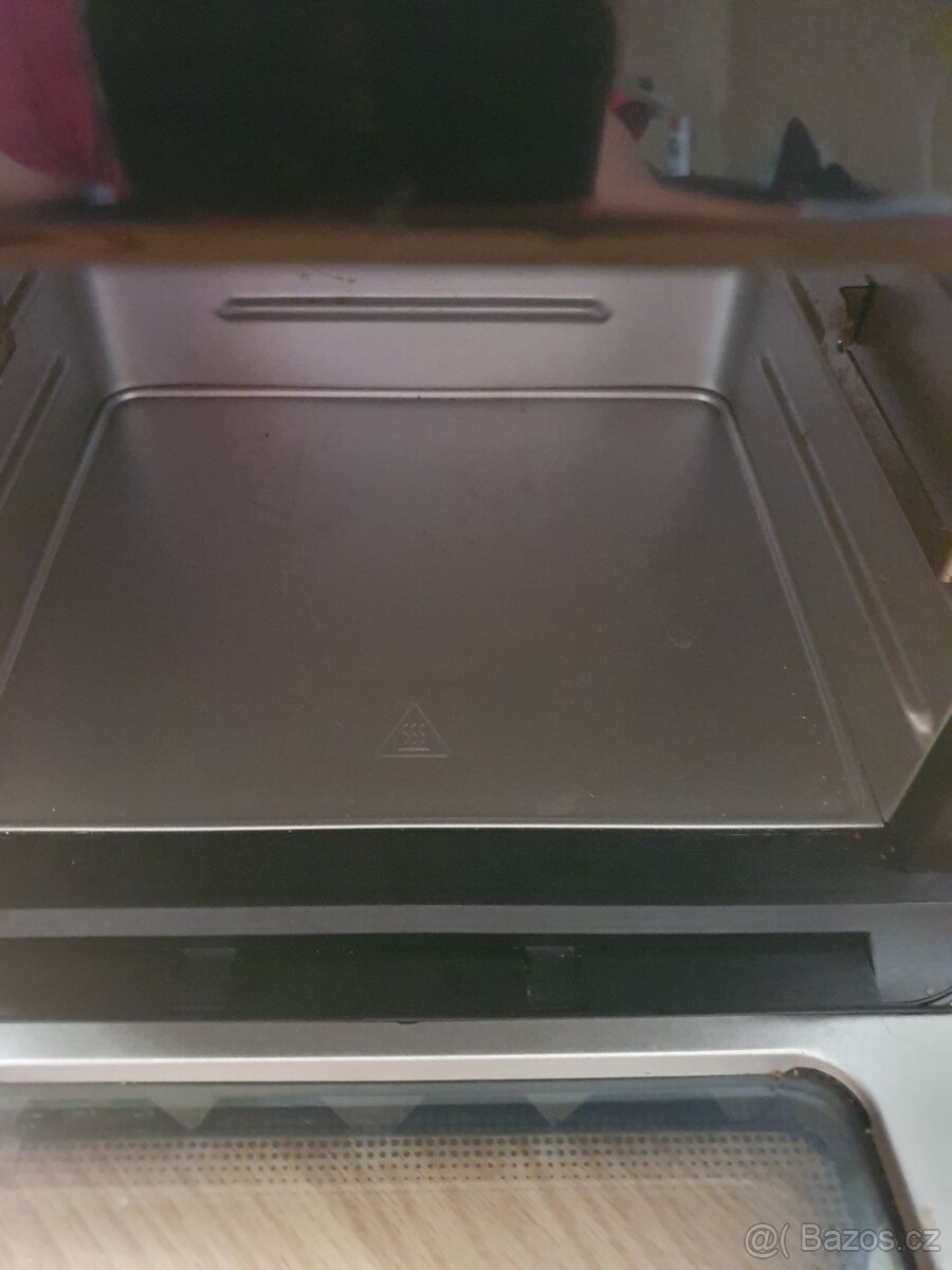 Horkovzdušná frítéza s otočným kosem - 2