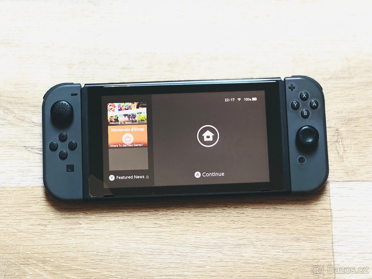 Nintendo Switch - Kompletní Příslušenství + 6 her - 2