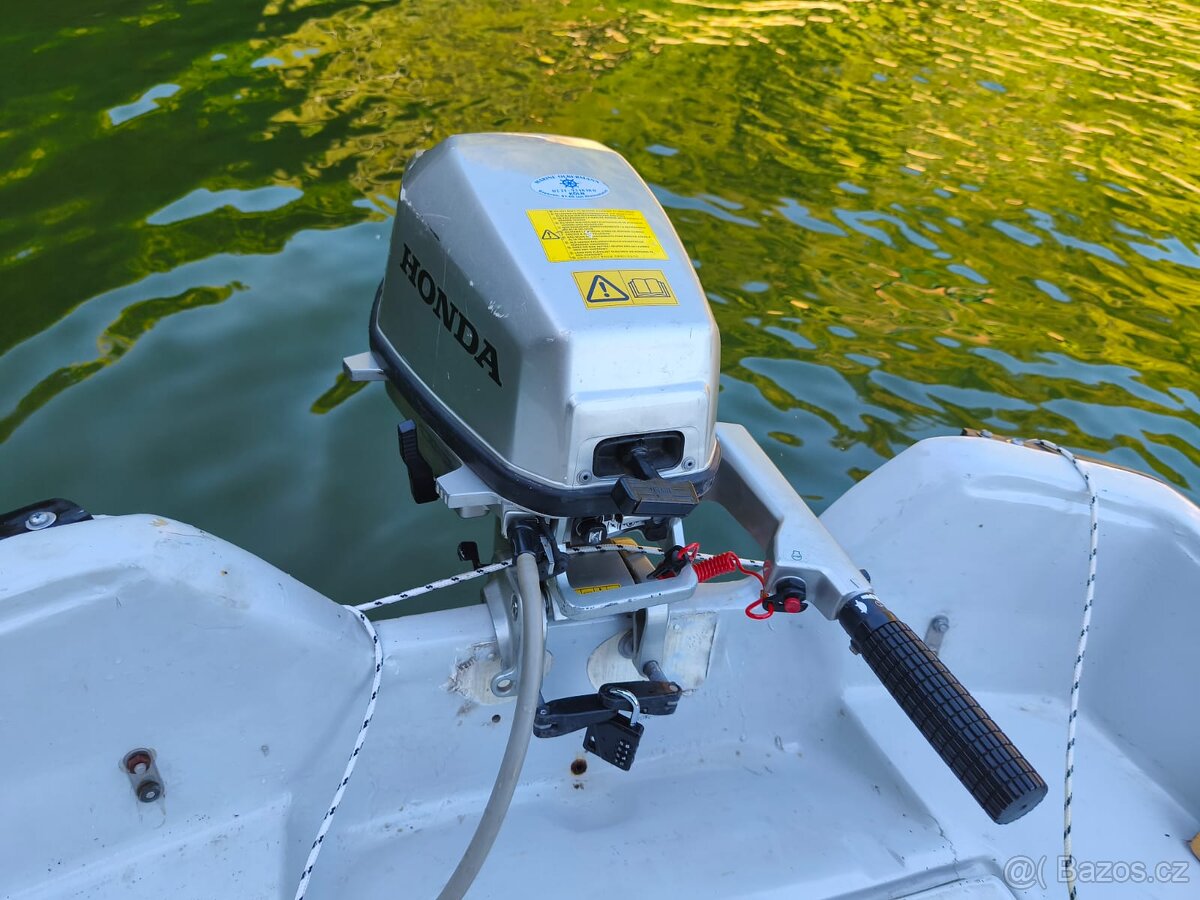 Závěsný lodní motor Honda BF5A - 5 koní, krátká noha - 2