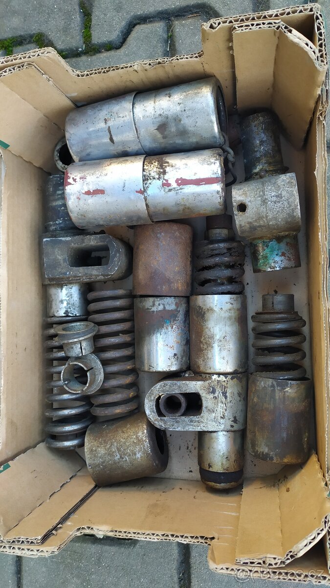 Jawa pérák zadní tlumiče - 2