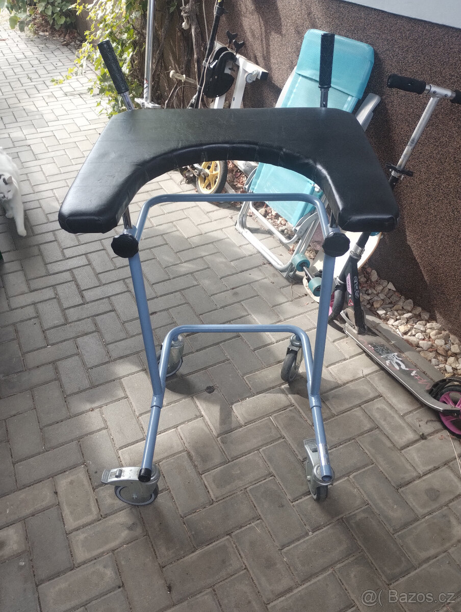 Chodítko 2x a ostatní - vysoké již není - 2