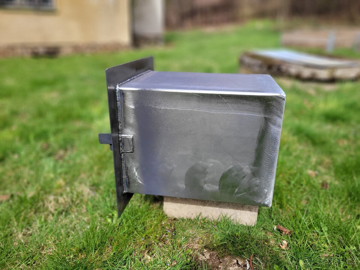 Topeniště k udírně (zazdívací) - 2