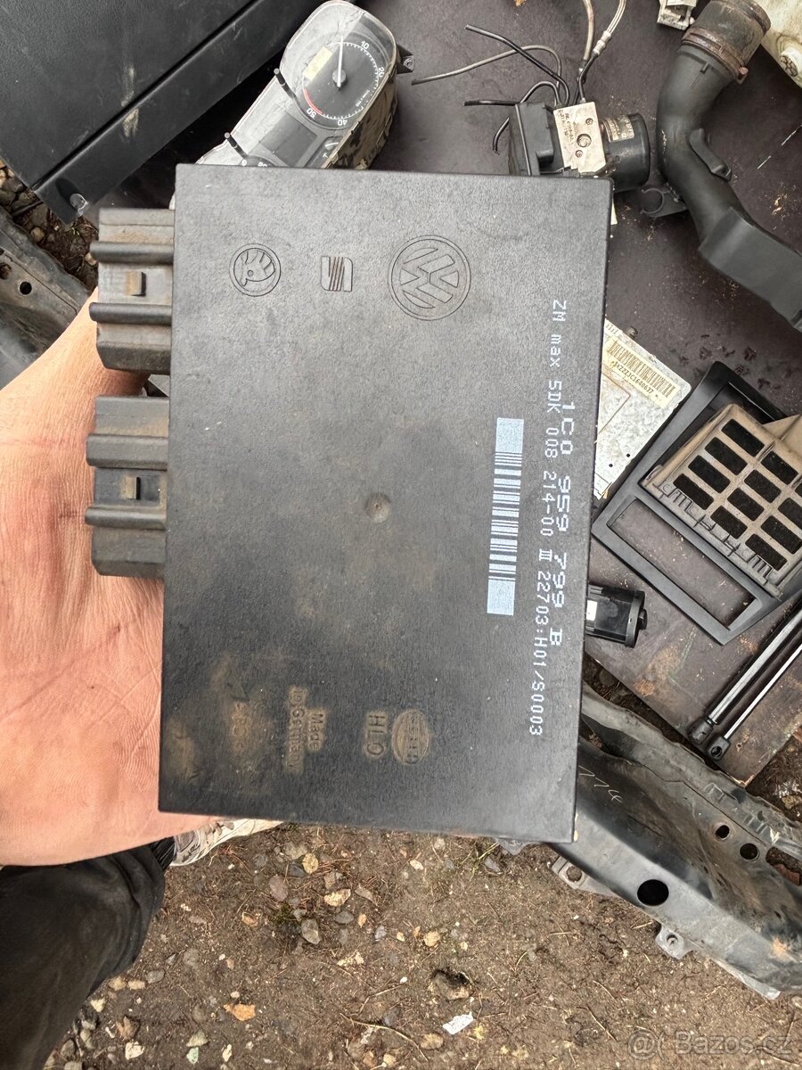 Škoda Octavia 1 díly - 2