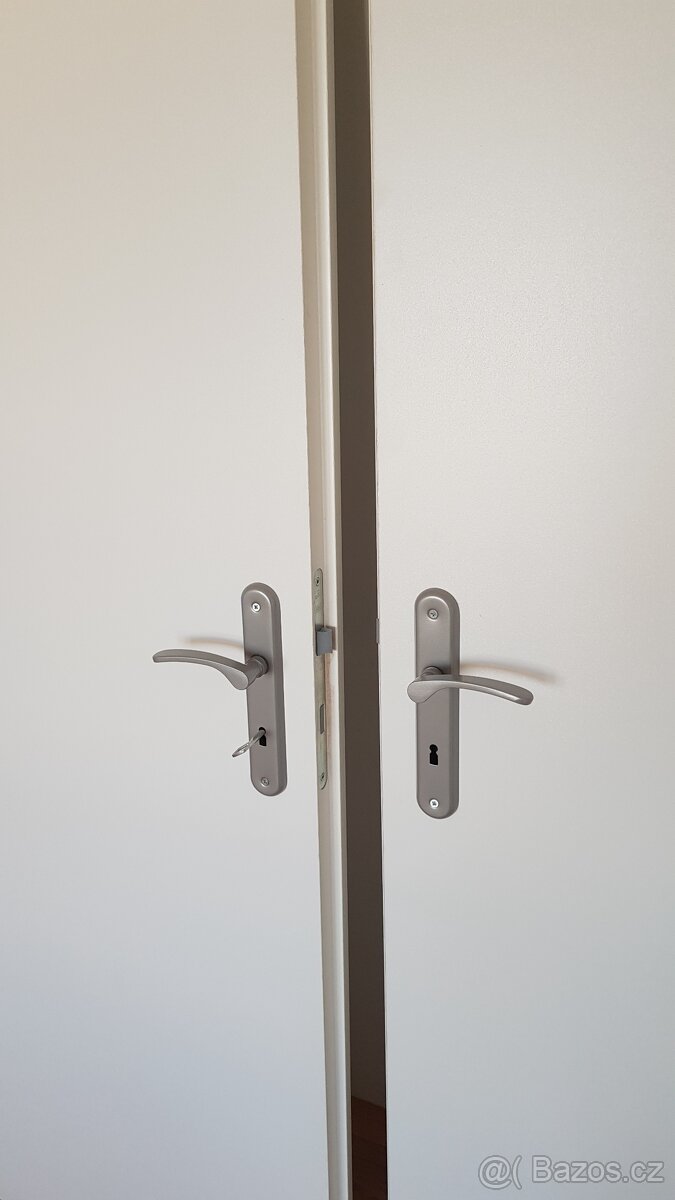 nové bílé dveře - 2