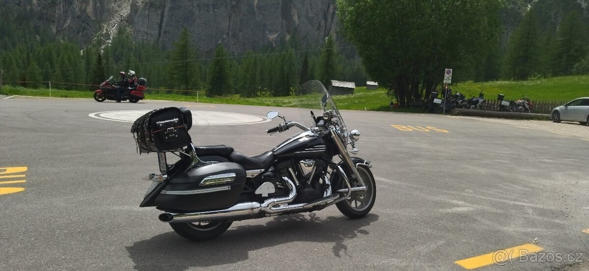 Yamaha XV 1900 Midnight Star - 2