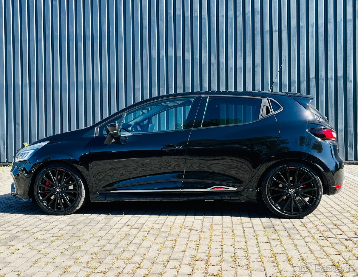Renault Clio IV RS Trophy 1,6TCe PDC 162kW 2017 - 2