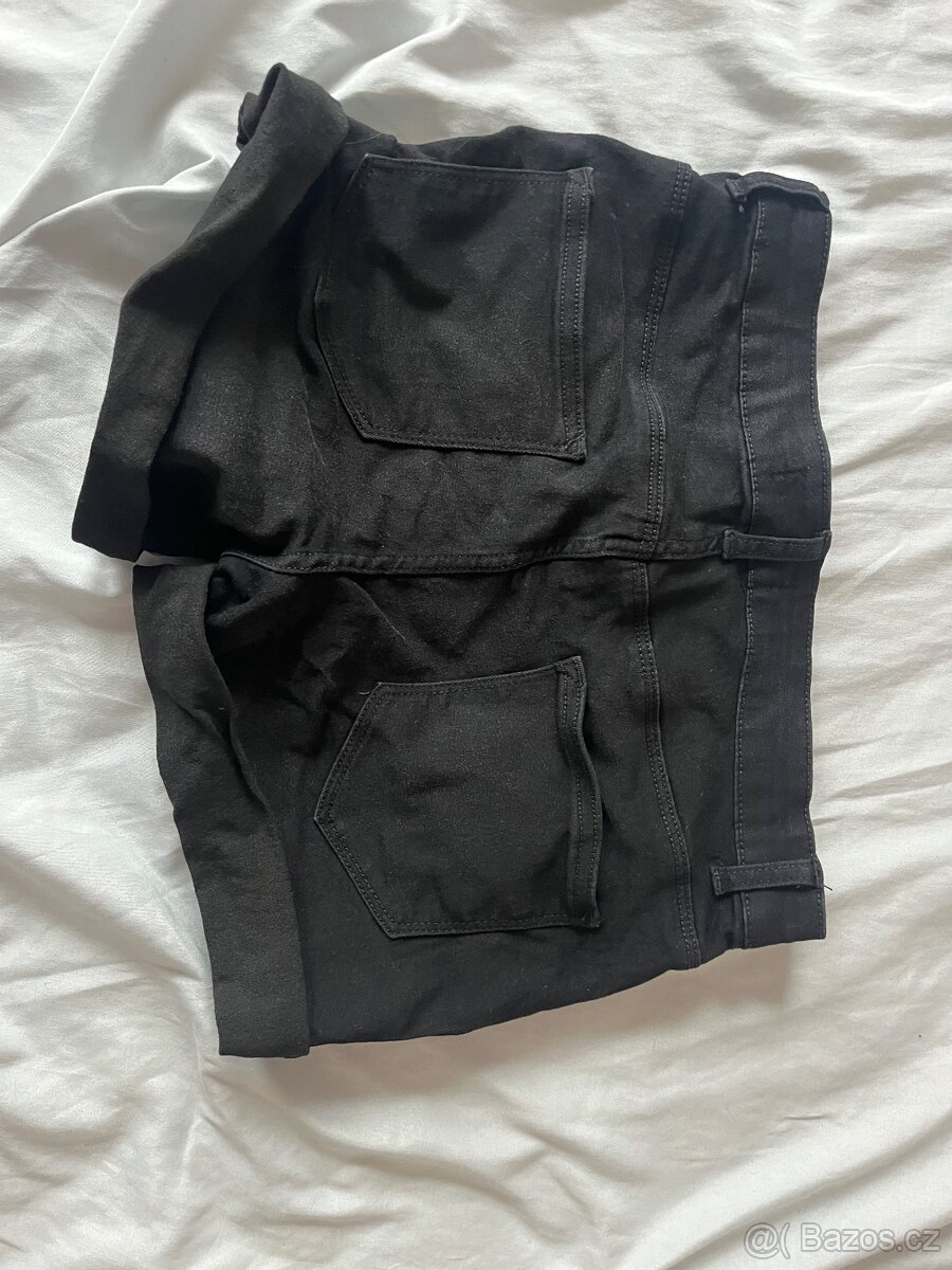 Černé kratasy velikost 40 - 2