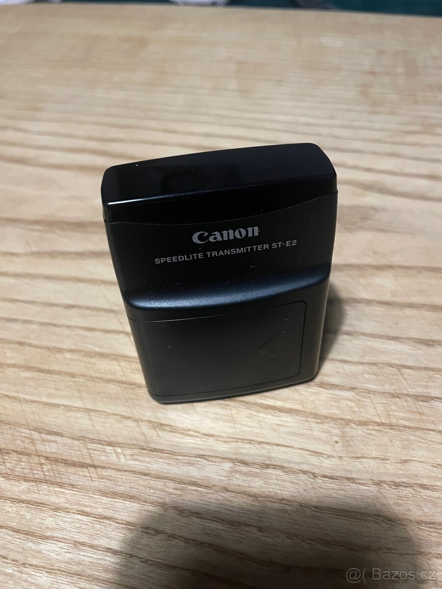 Canon Speedlite 420EXodpalovače Canon Speedlite ST-E2. - 2