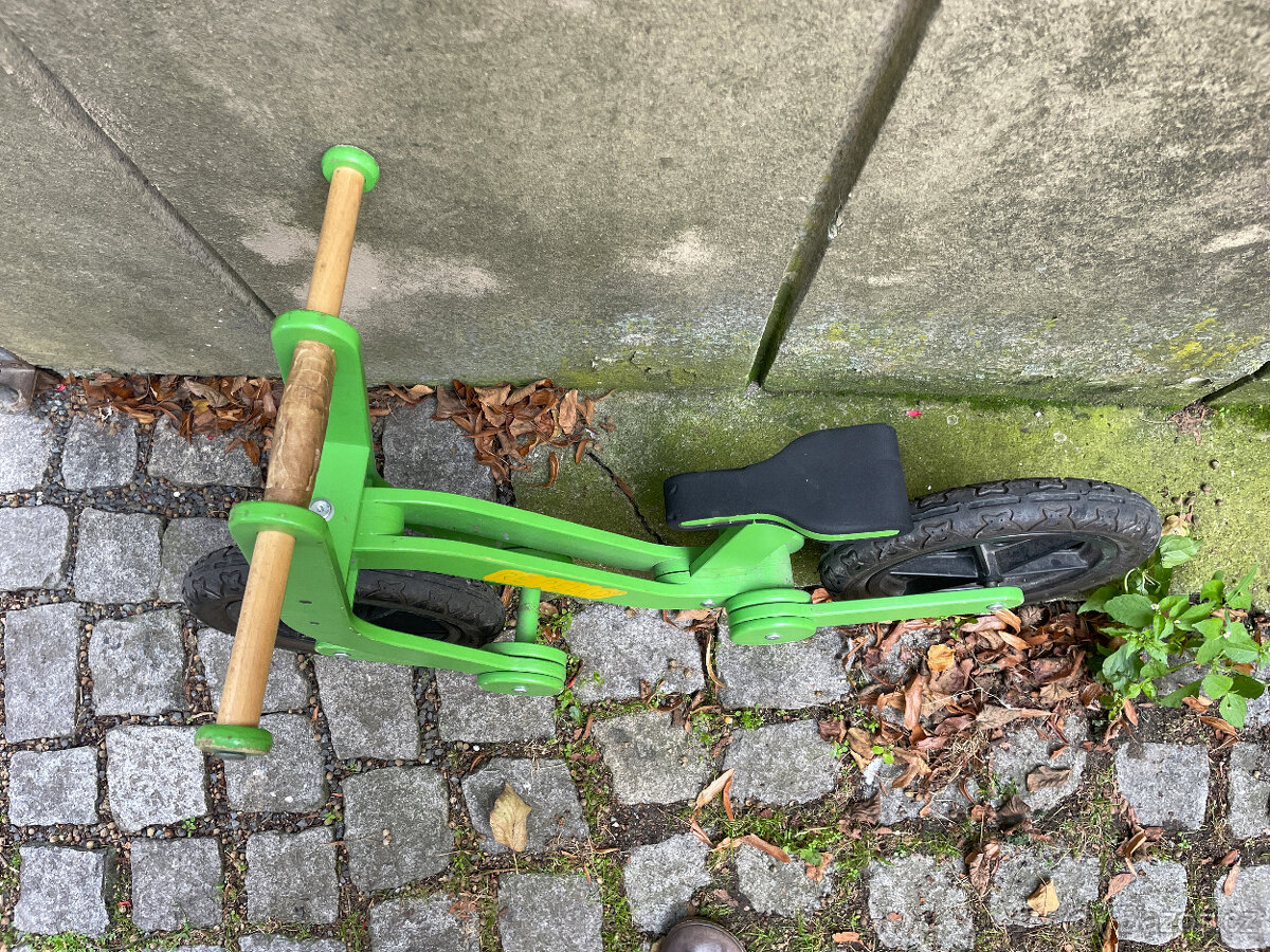 REPELLO dřevěné celoodpružené dětské odrážedlo - 2