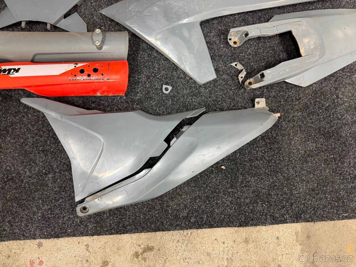 Sada plastů+sedlo KTM SX SX-f 23-25 - 2