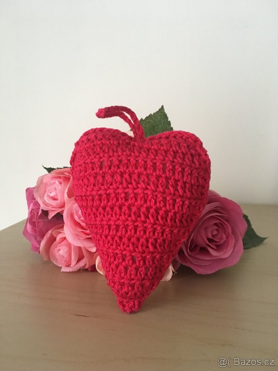 NOVÁ háčkovaná srdíčka srdce - 2