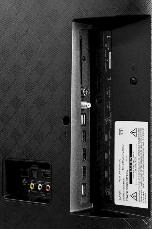 65" (163cm) Hisense 65U8QF - 2