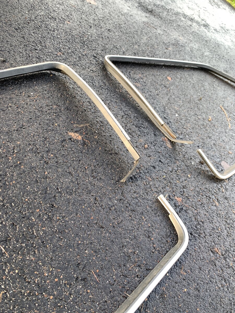 Golf mk2 - Lišty, těsnění, zrcátka poface (Chrom) - 2