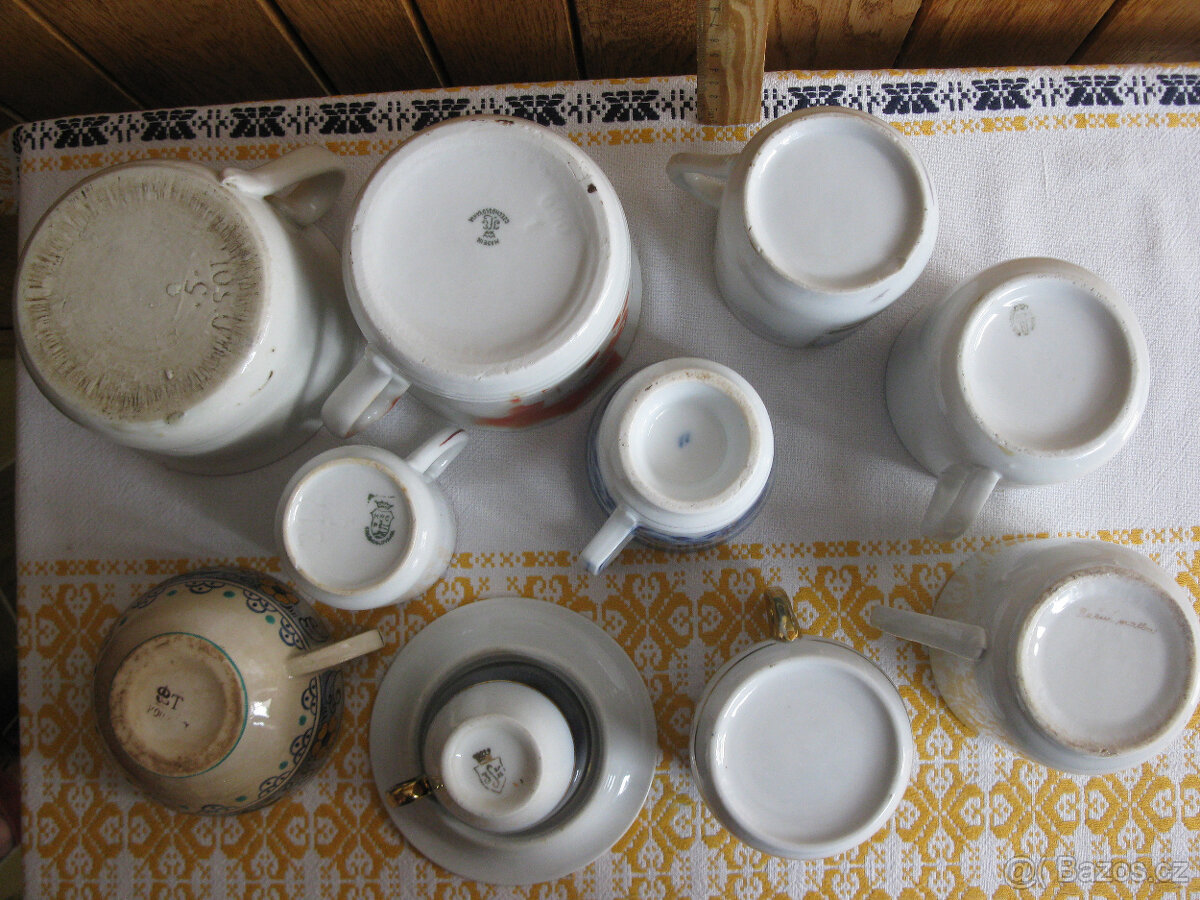 České,staré a retro hrníčky na chalupu - 2