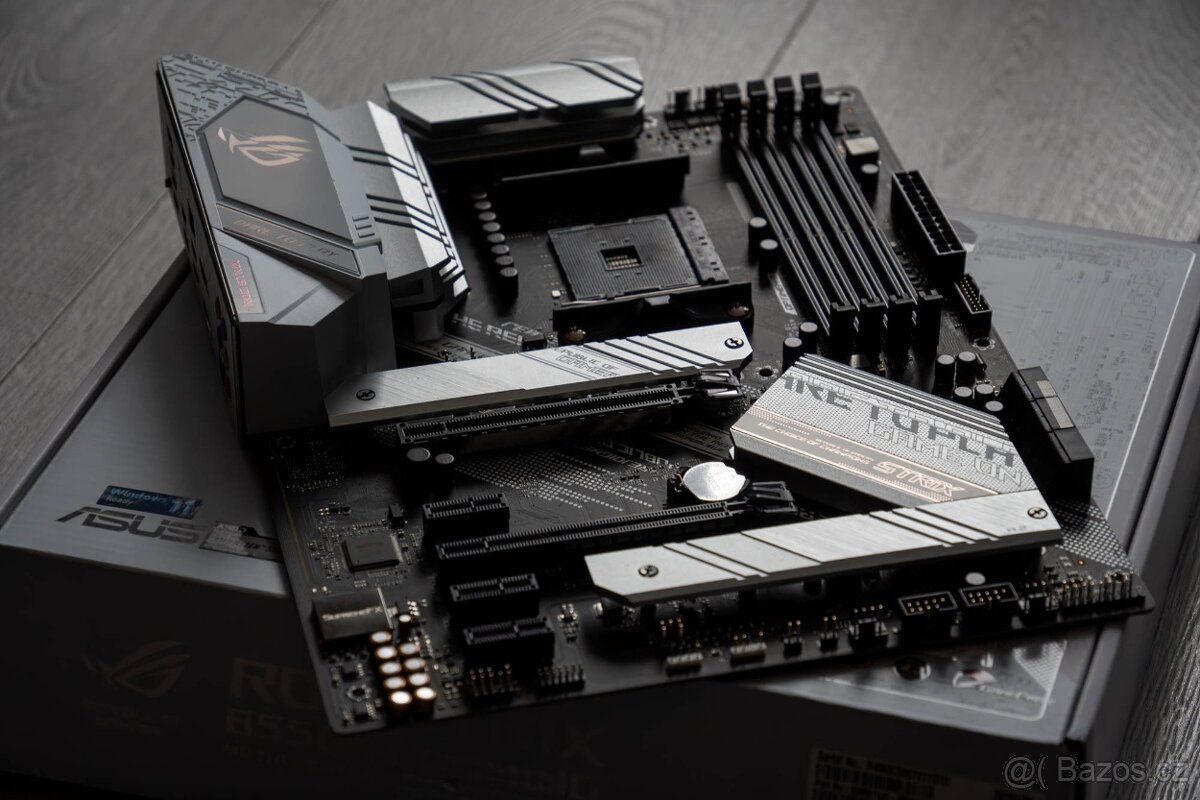 MB ASUS ROG STRIX B550-A GAMING - 2