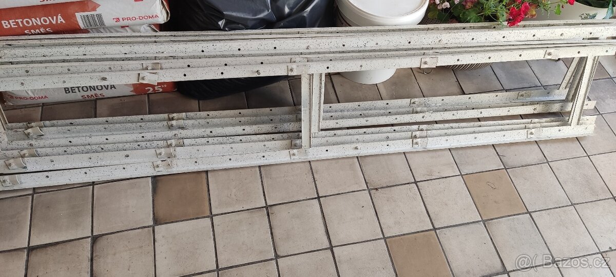 Kovový regal 3x - 2