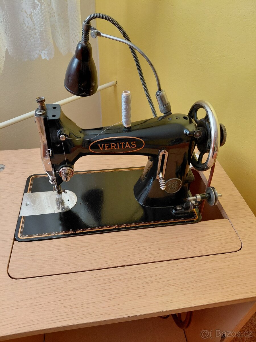 Šicí stroj Veritas - 2
