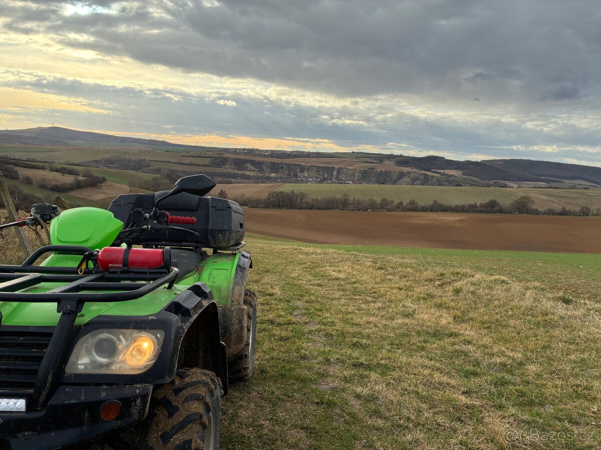 Prodám čtyřkolku Cf moto