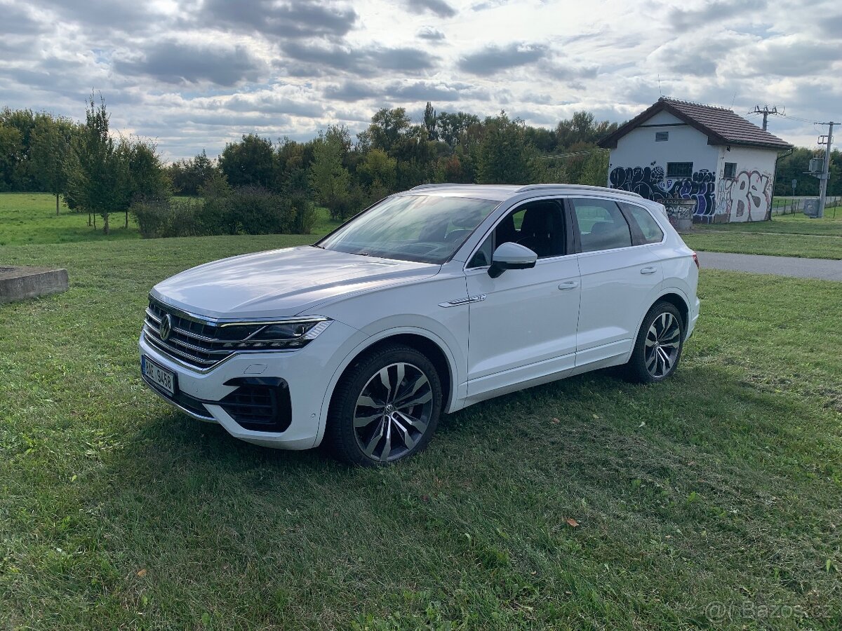 VW TOUAREG 4,0tdi R-line - 2
