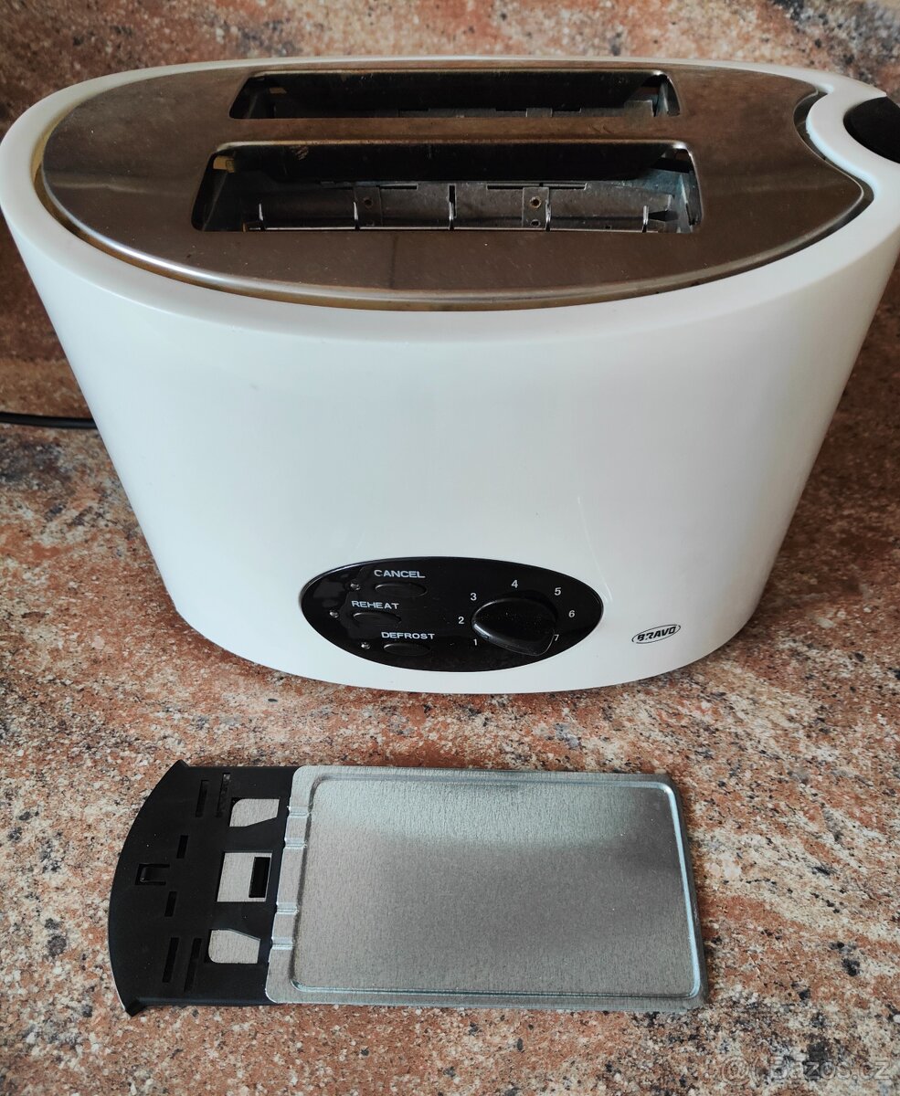 Toustovač BRAVO - 2