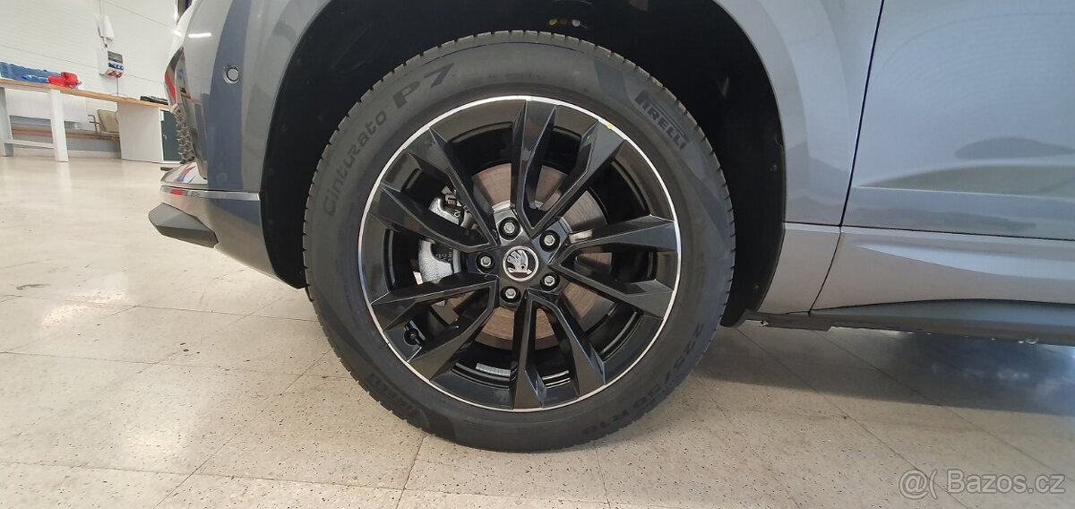 Škoda Karoq Sportline 2.0 TSI 140 kW DSG 4x4 - 2