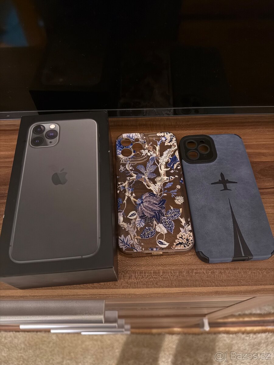 Nabízím Apple iPhone 11 Pro elegantní barvě Midnight Green n - 2