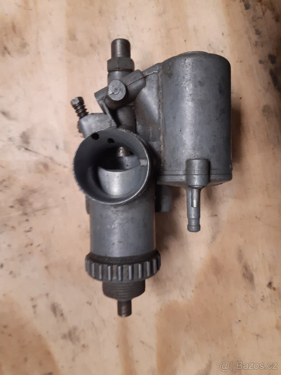 Různé karburátory - 2