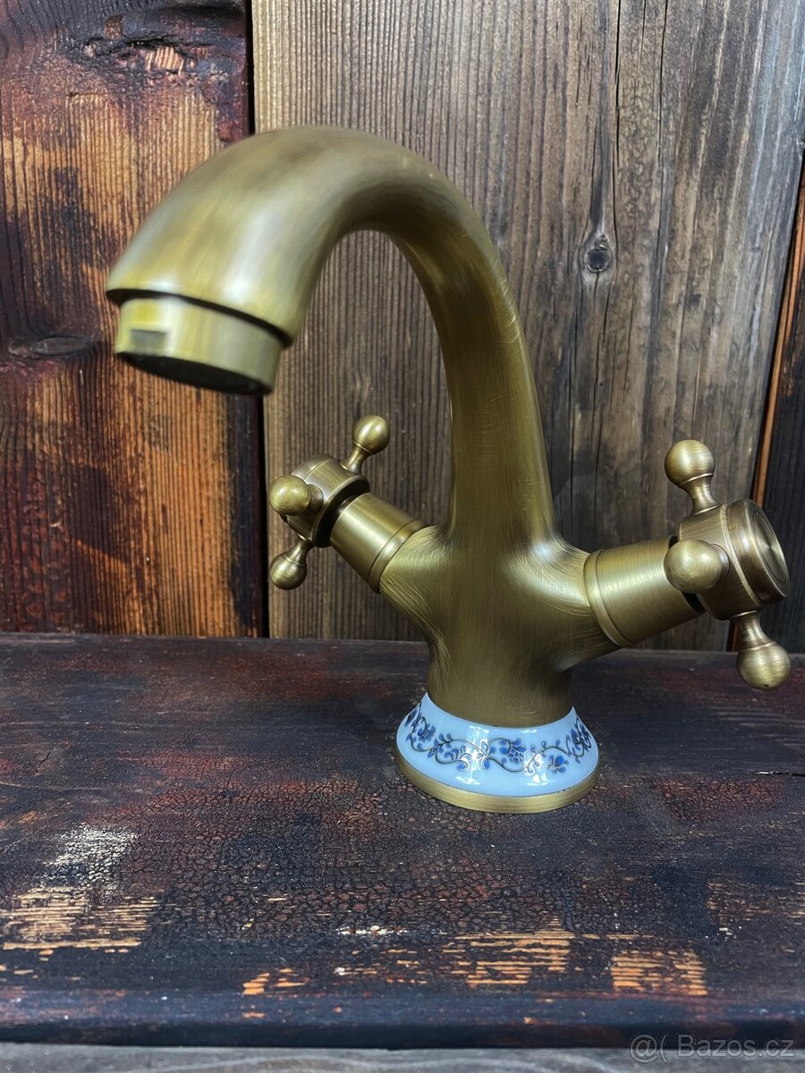 Mosazná vodovodní baterie - 2