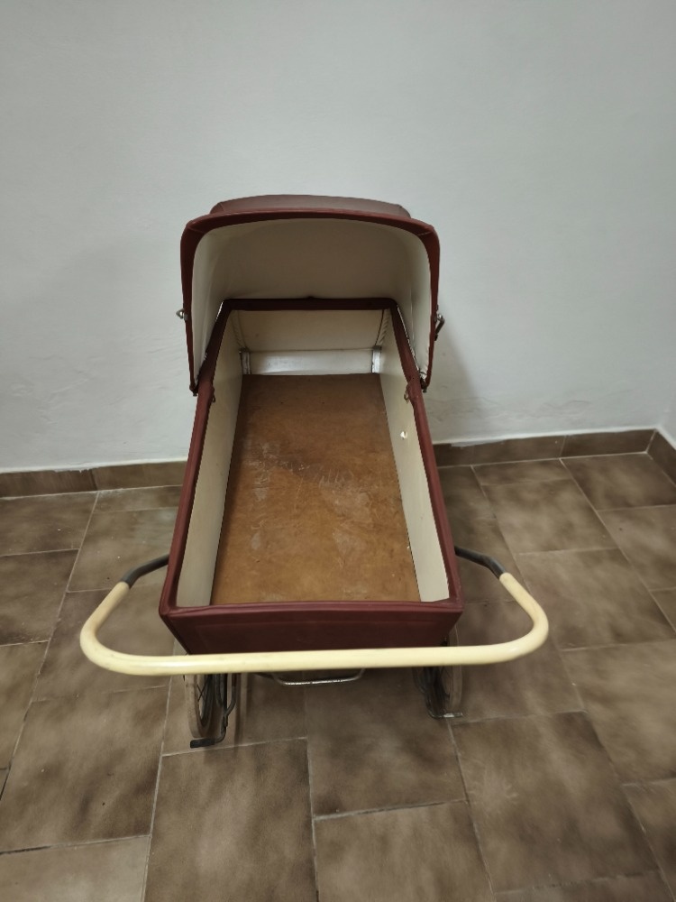 Retro kočárek Liberta hnědá - 2