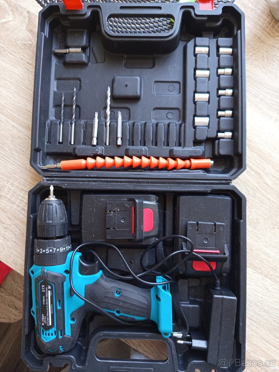 Aku vrtačka Bombex - 2