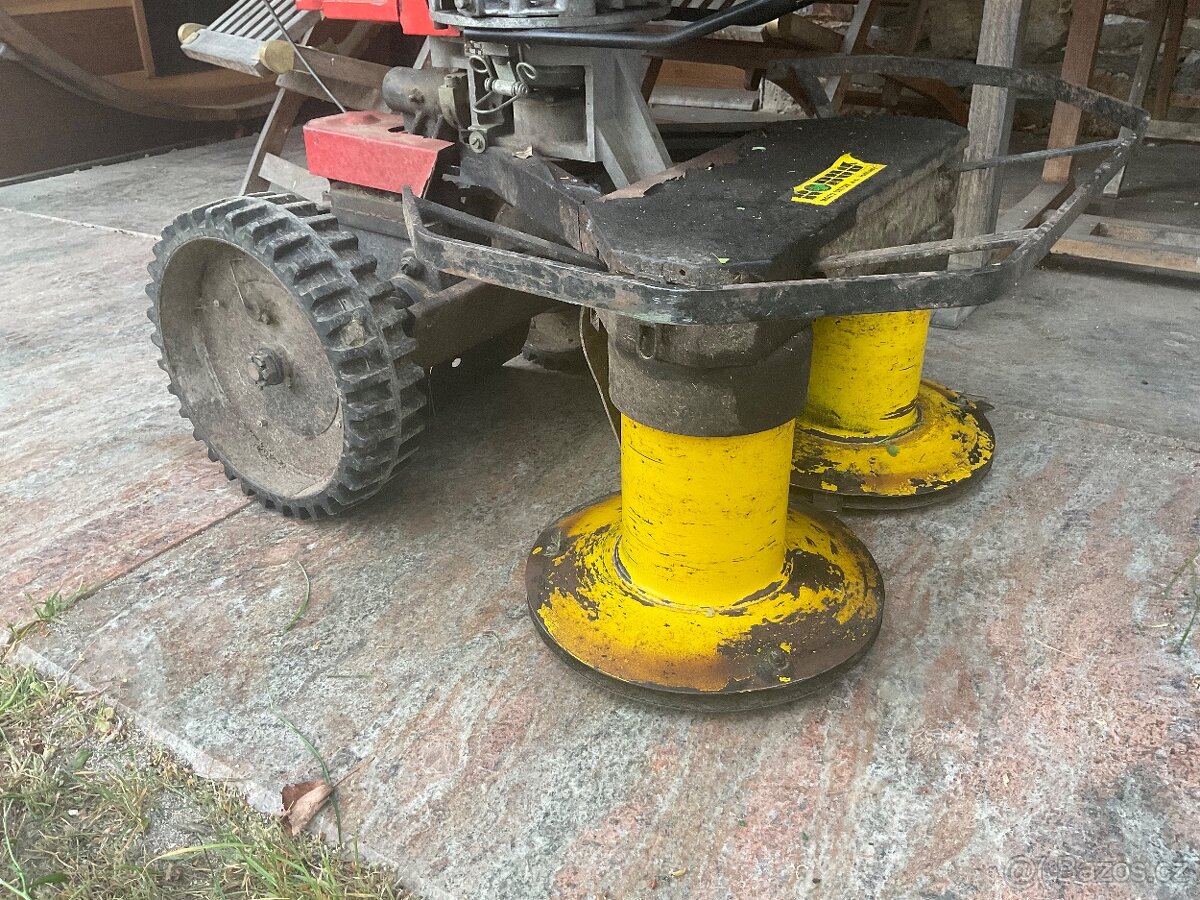 Dvoububnová sekačka VARI BDR 700 - 2