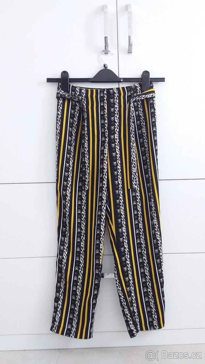 Dívči kalhoty 134/140 na 9/10 let - 2