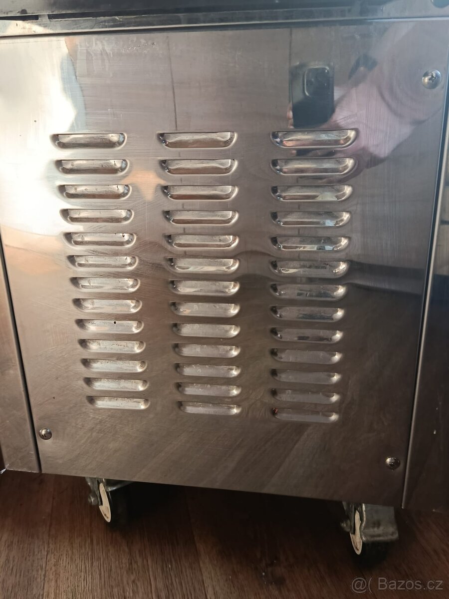 Zmrzlinový Stroj PolarFox E40 G - 2