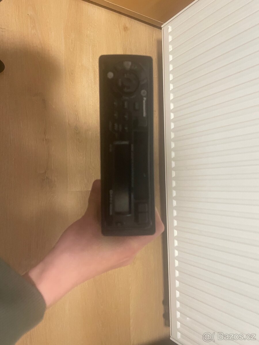 Autorádia Panasonic & Sony - 2