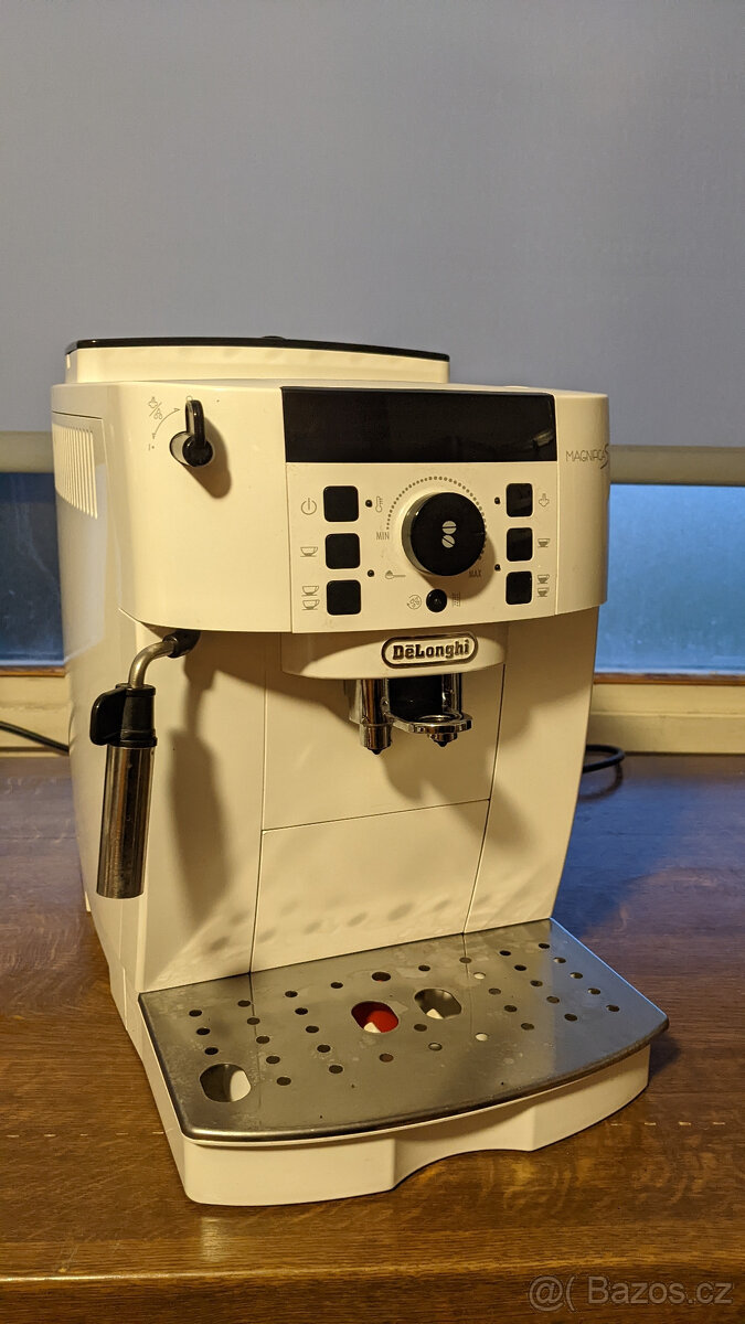 Kávovar DeLonghi ECAM 21.117 / 22.110 - 2