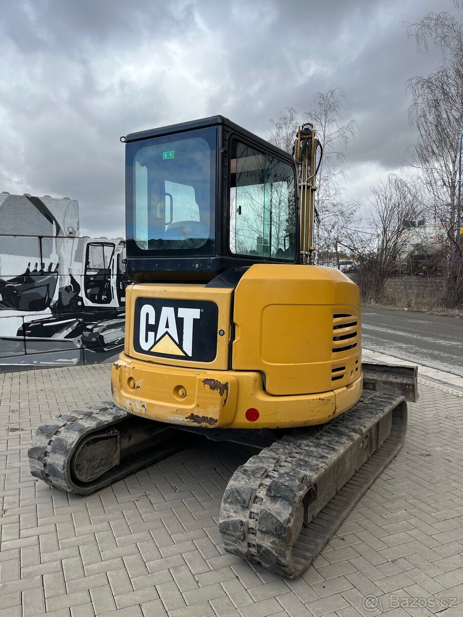 Pásový bagr CATERPILLAR CAT 305C - 2