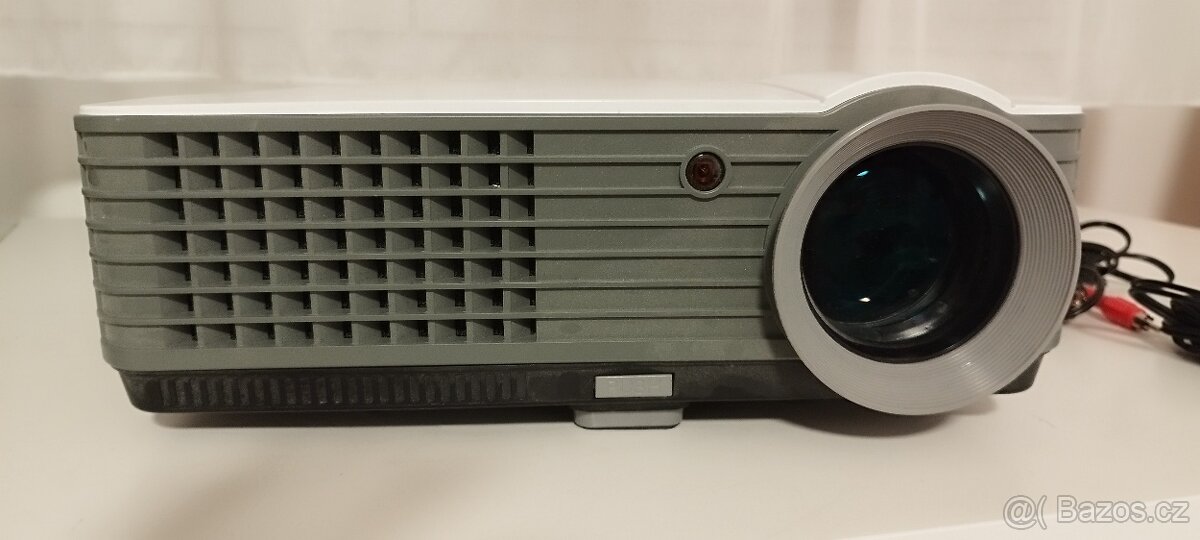 Projektor overmax - 2
