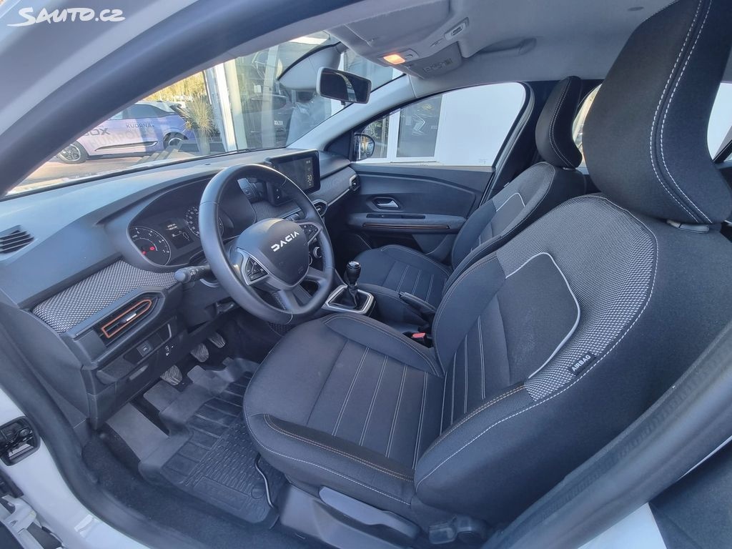 Dacia Sandero, Stepway Expression ECO-G 100 - 2