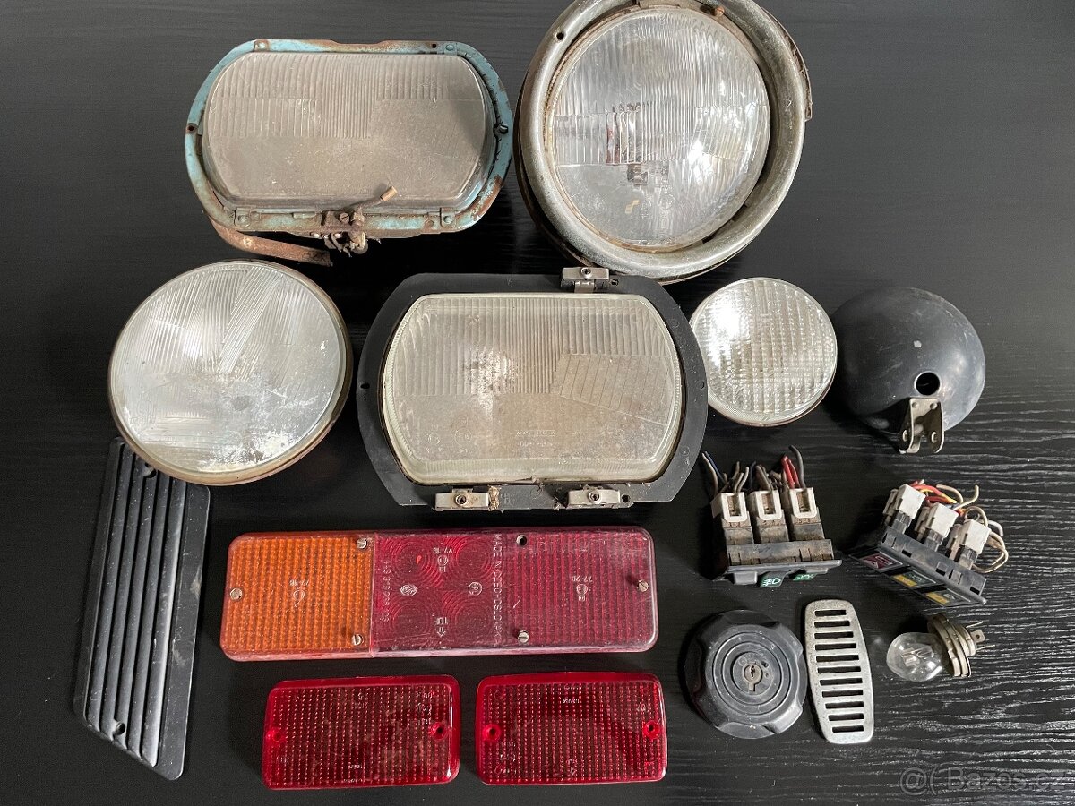 Náhradní díly na stará auta (cena za vše) - 2