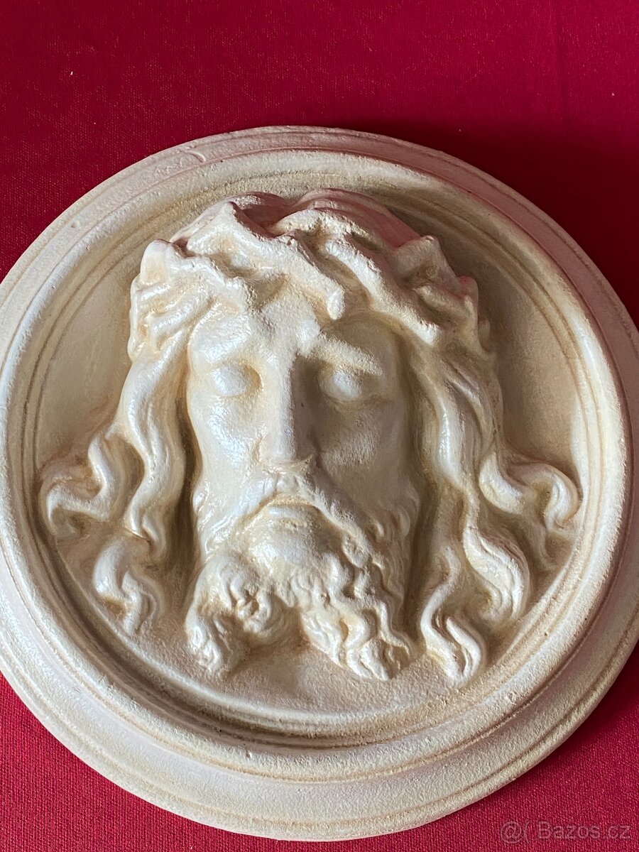 kristus litina litinová plastika socha ježíš kristus litina - 2