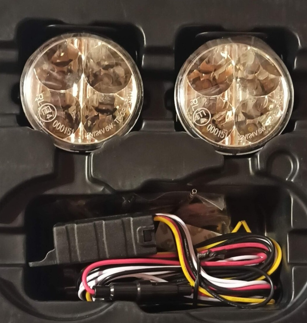 Světla pro denní svícení-Hadex-DRL-2x4-LED.12/24-V. - 2