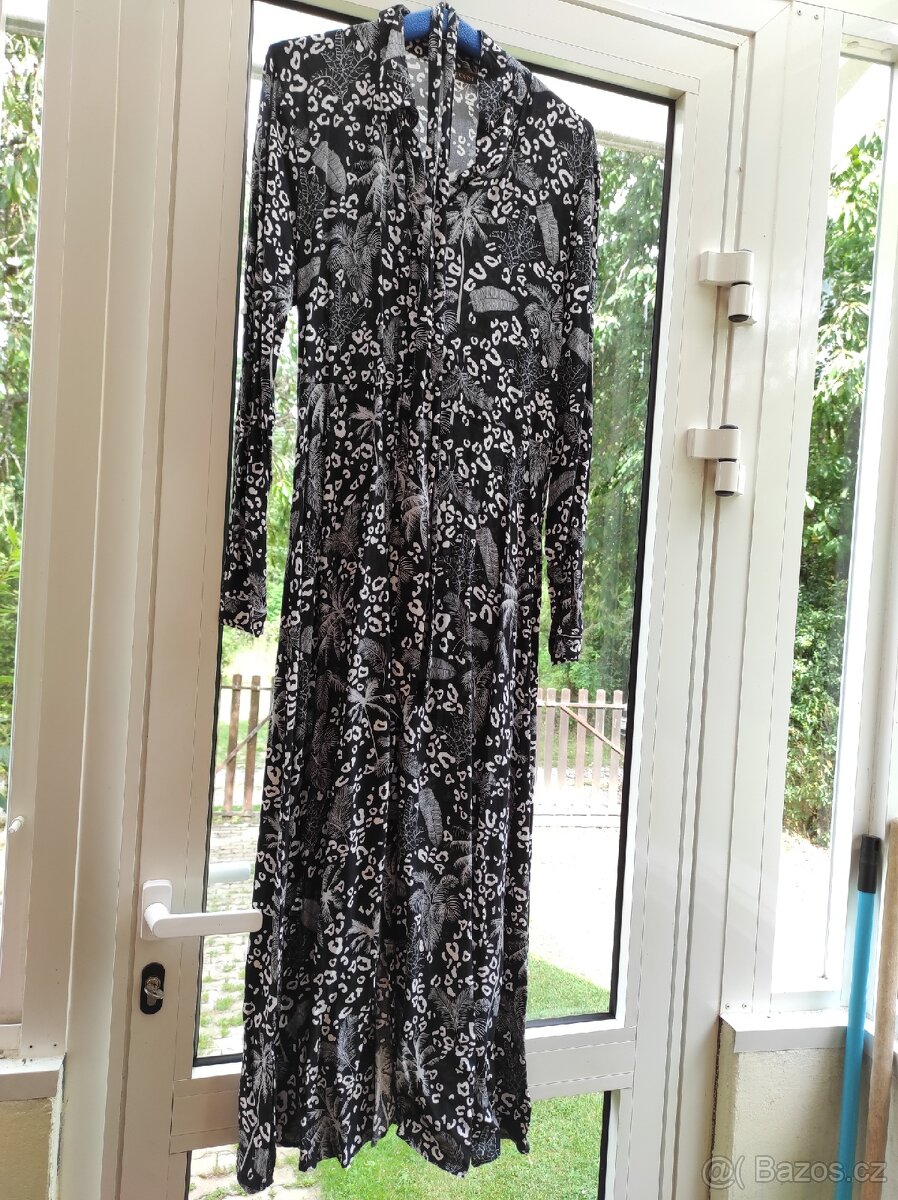 Dámské šaty - 2