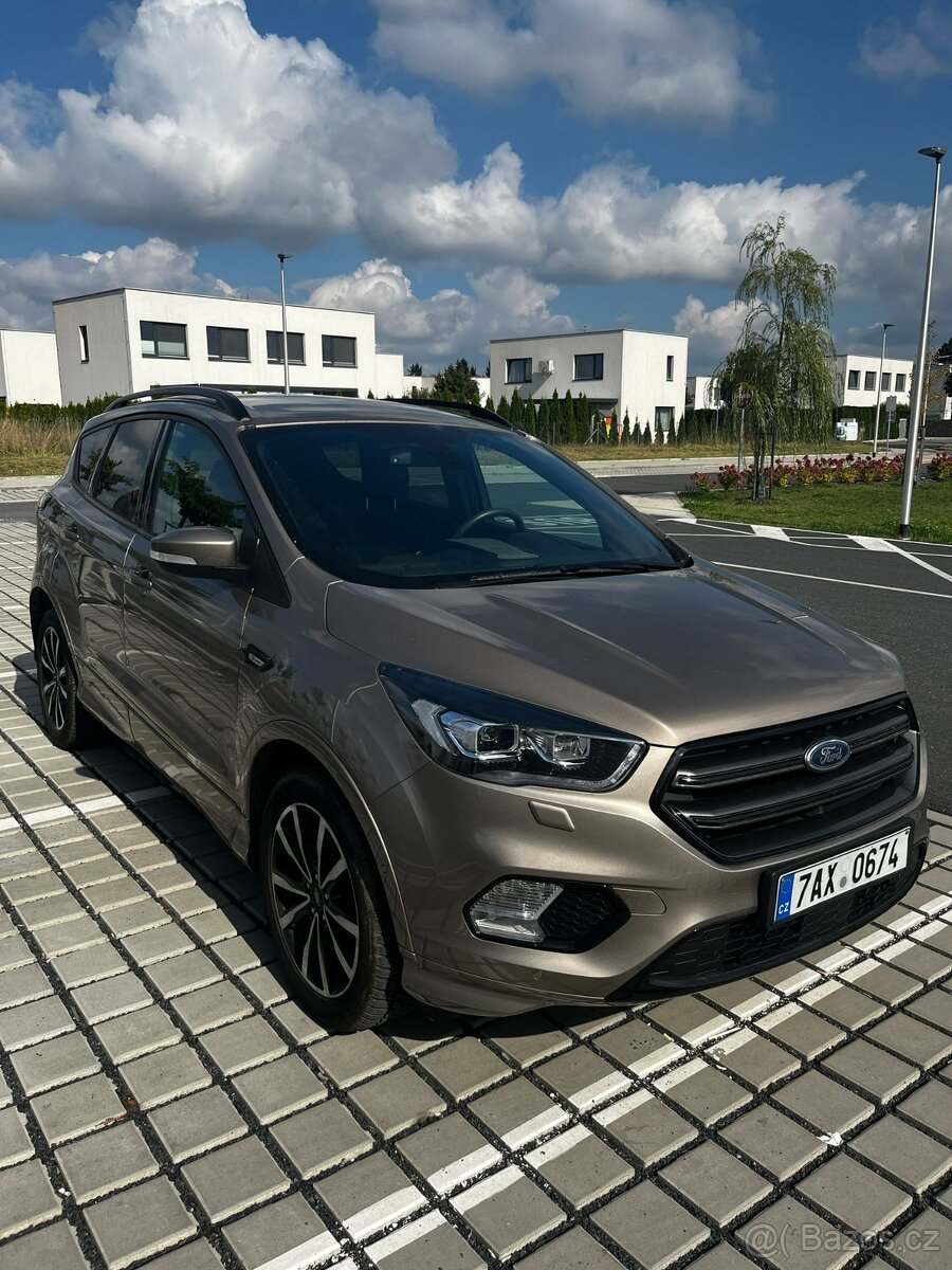 Povánoční sleva - Ford Kuga ST-LINE, ČR - 2