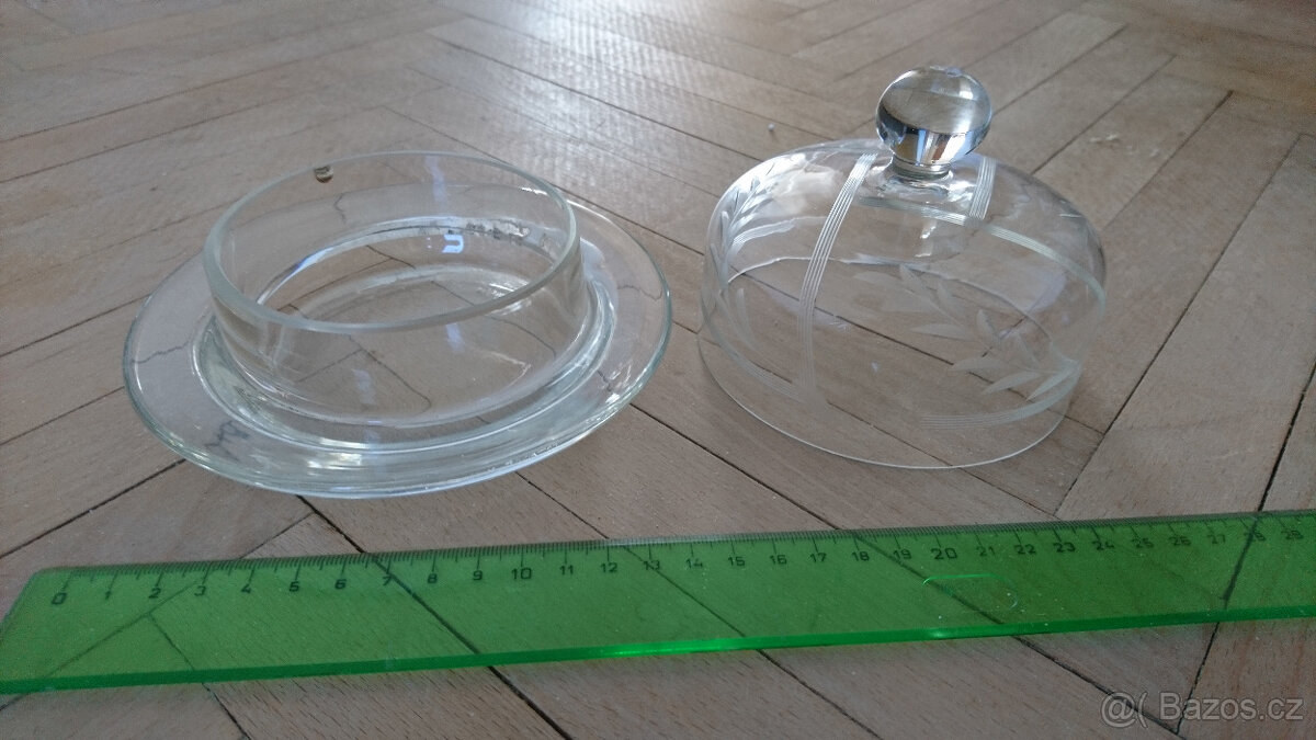 Máslenka z broušeného skla - 2