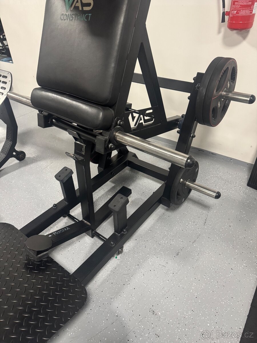 Posilovací stroj SQUAT - 2