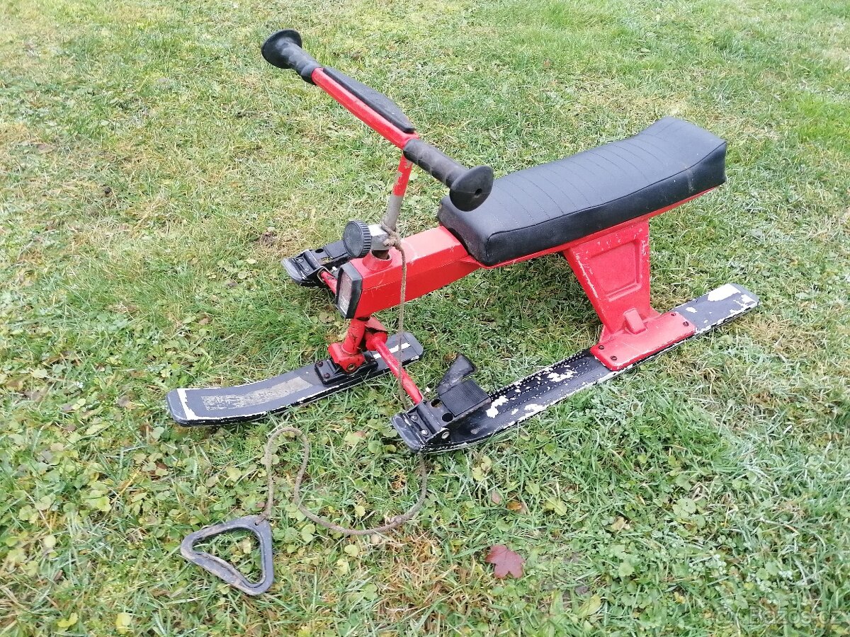 Sáňky Čuk a Gek USSR - 2