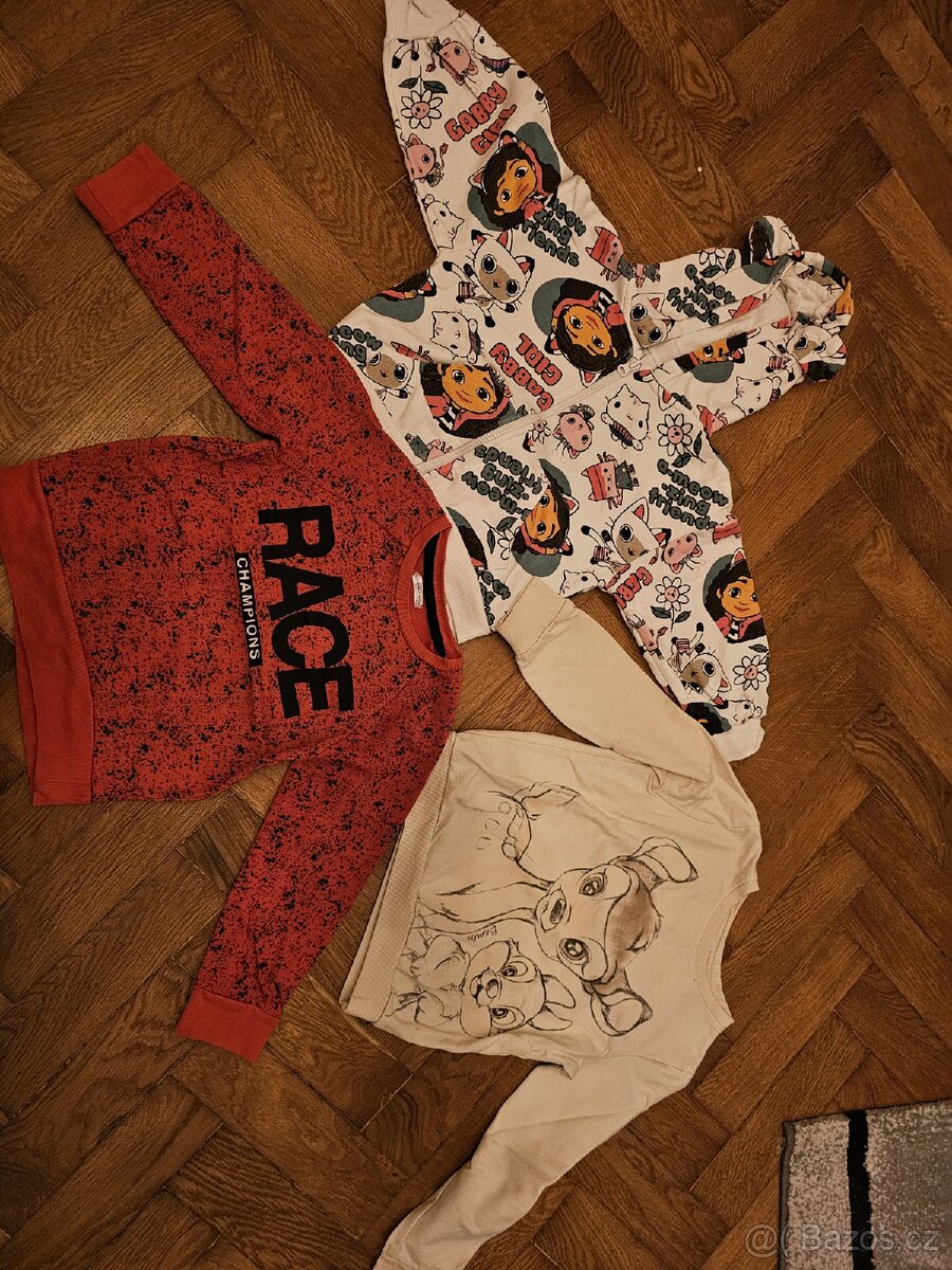 Oblečení na holčičku - 2