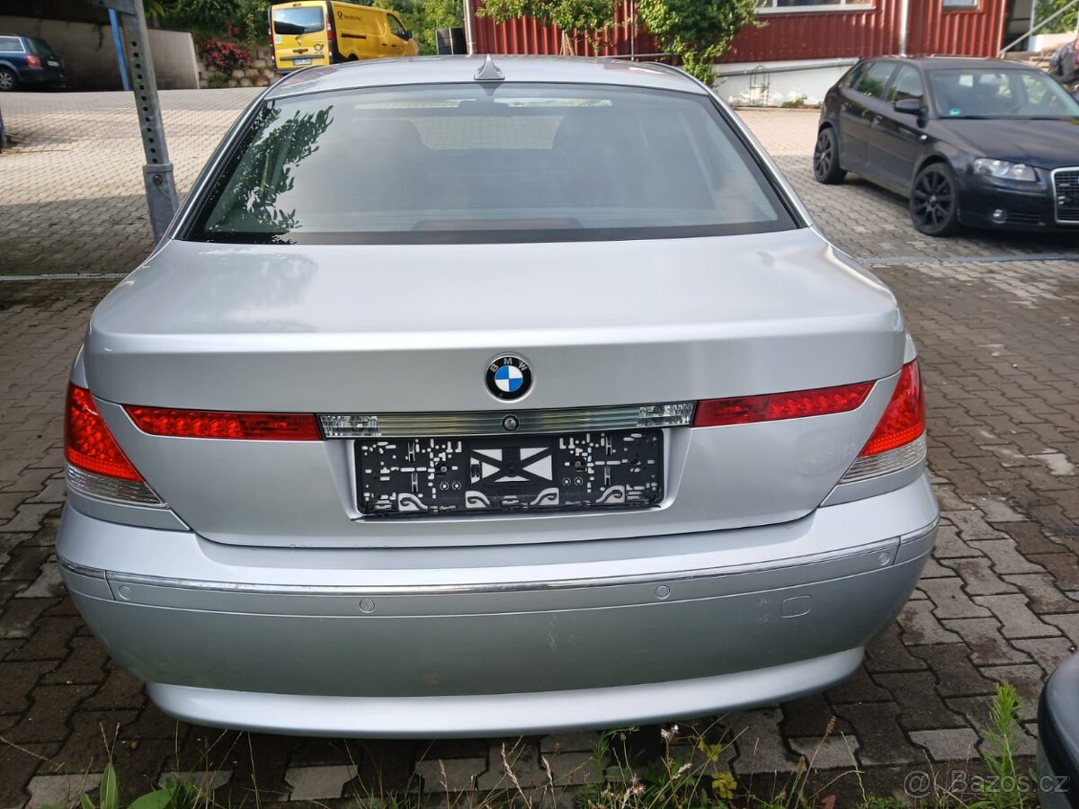 BMW E66 745Li - 2